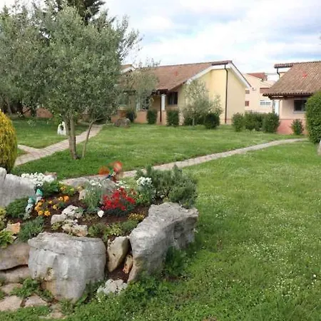 Проживание в семье Homes In - Istrien 10143 Пореч