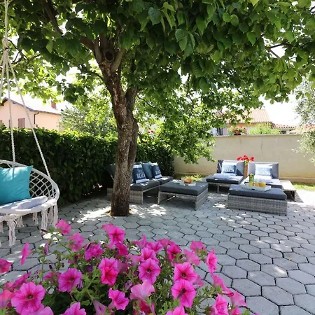 Homes In - Istrien 10143 Проживание в семье