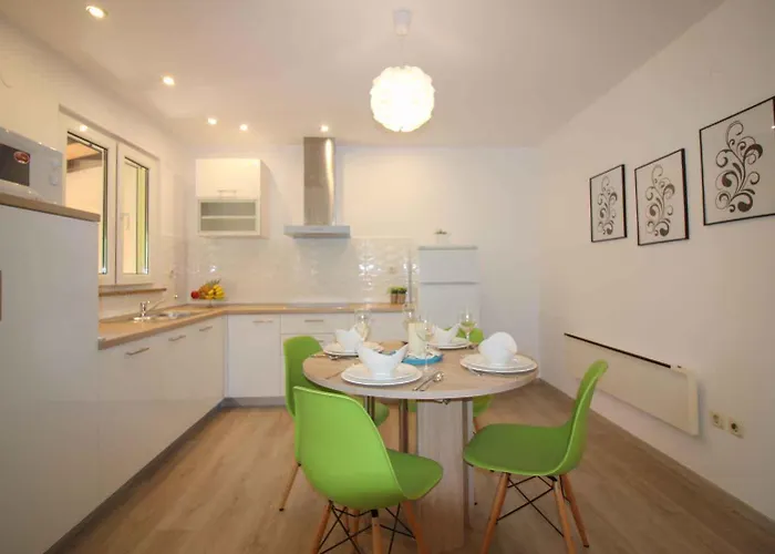 Homes In - Istrien 10143 Privatunterkunft